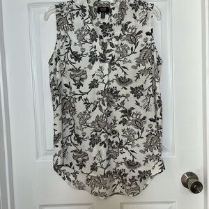 Jones New York Black and White Floral Blouse
